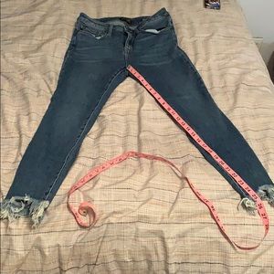 Just blue frayed crop skinny